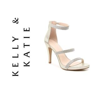 Kelly & Katie ✨ | Courtnee Metallic Sandal